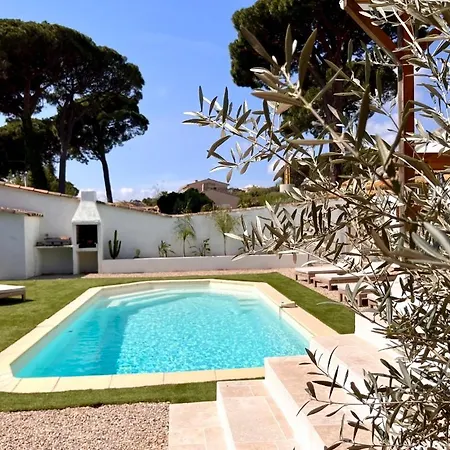 La Les Lauriers, 150 M De La Mer, Grimaud, Golfe De St Tropez Villa